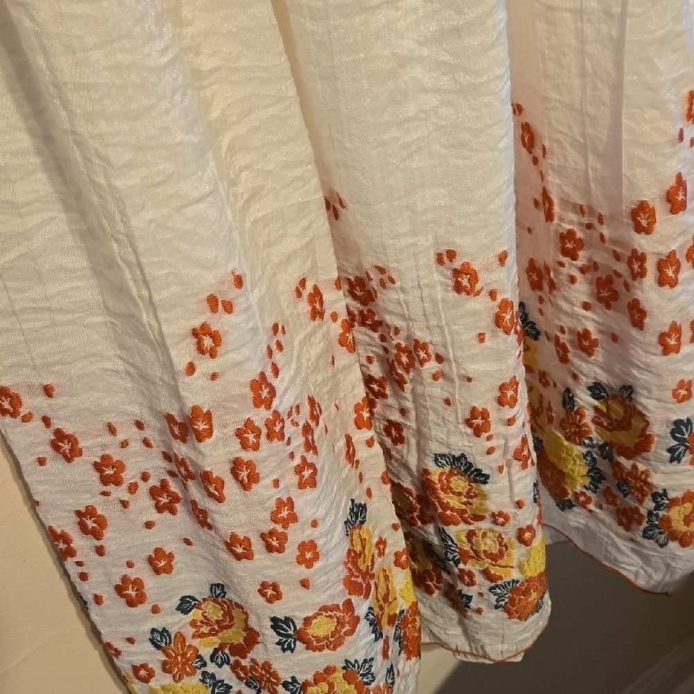 Max Edition Ivory Floral Midi Dress. Stunning Embroidery! - Picture 7 of 9
